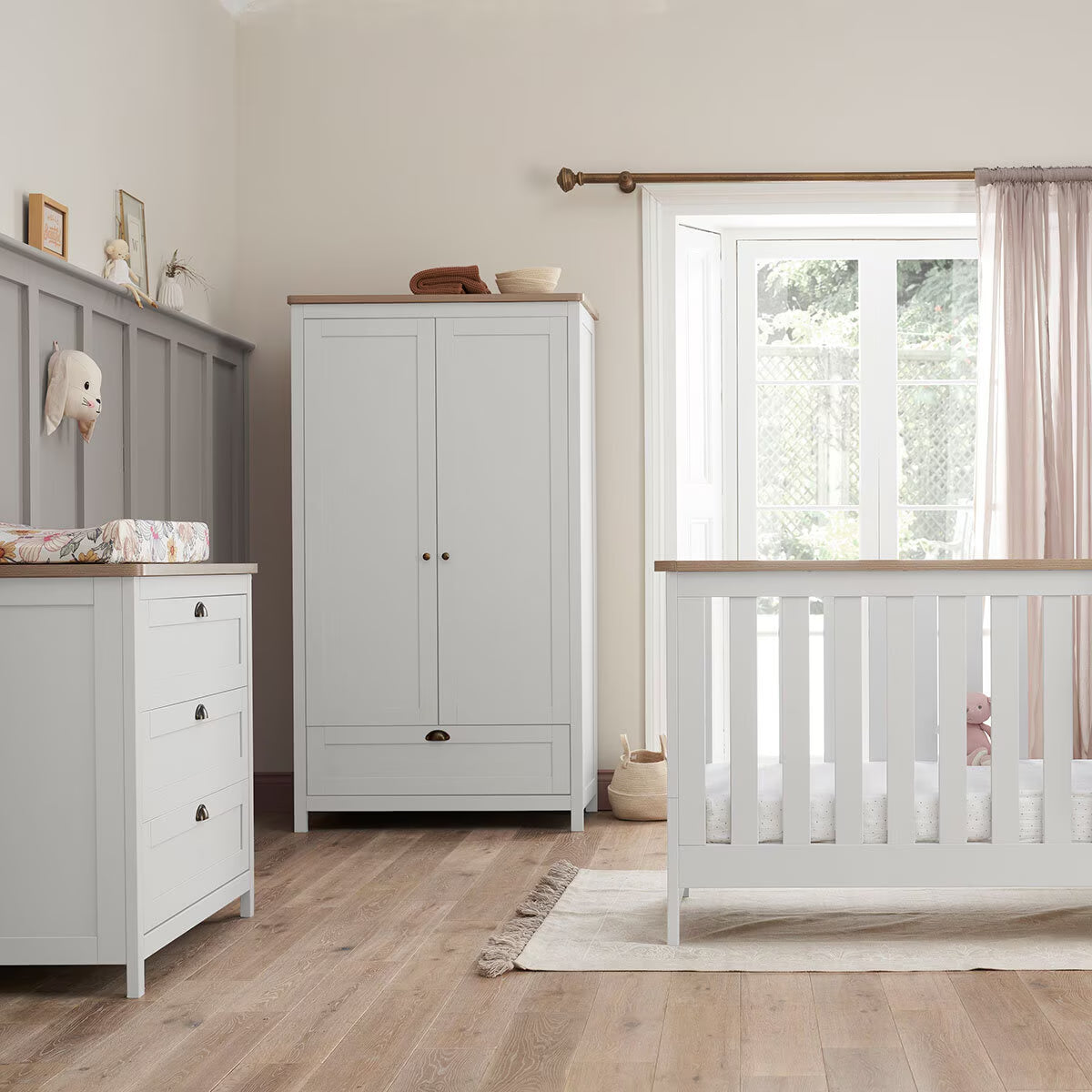 Verona Cot Bed, White & Oak